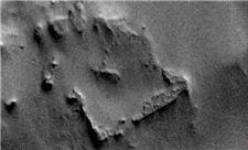 مربع اسرارآمیز در مریخ توجه ایلان ماسک را جلب کرد