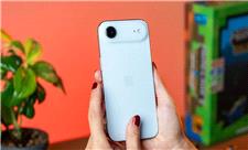 گوشی‌سازان چینی از شکست آیفون ایر درس گرفتند؛ ادعای منابع آگاه