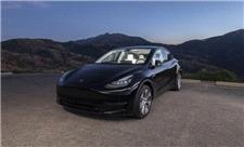 تولید برخی خودروهای برقی تسلا متوقف می‌شود