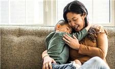 چرا احساس می‌کنی به یک آغوش نیاز داری؟