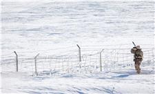 اهدای 2 هزار کیت گرمایشی لباس به مرزبانان کشور