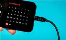 گزارش کاربران آیفون 17 پرو از نقصی عجیب؛ وقتی شارژ باتری خالی می‌شود، کابل USB-C کار نمی‌کند!