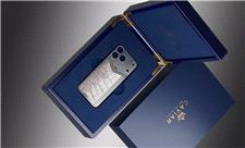 کاویار از قاب آیفون با فسیل دندان واقعی دایناسور رونمایی کرد