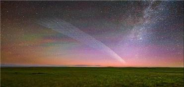 عکس روز ناسا از یک دنباله‌دار مصنوعی