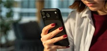 مشکل آنتن آیفون 18 پرو مکس؛ اپل همچنان دلیل اصلی را اعلام نکرده است