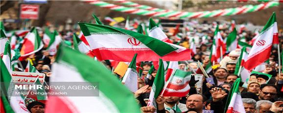 تداوم مسیر پیشرفت مرهون تلاش بی‌وقفه مردم و خدمتگزاران نظام است