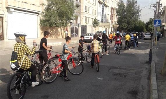 برگزاری همایش بزرگ دوچرخه‌سواری خانوادگی در منطقه 15