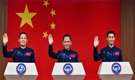 فضانوردان چین در ایستگاه فضایی آن سرگردان هستند!