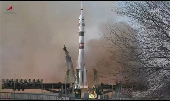 فضانوردان آمریکایی و روسی در روز شکرگزاری راهی فضا شدند