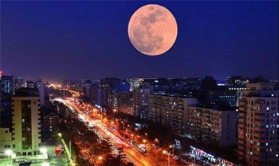 طلوع سومین اَبَرماه سال و همنشینی با سیاره سبز-آبی در سایه آلاینده‌های مزاحم هوا