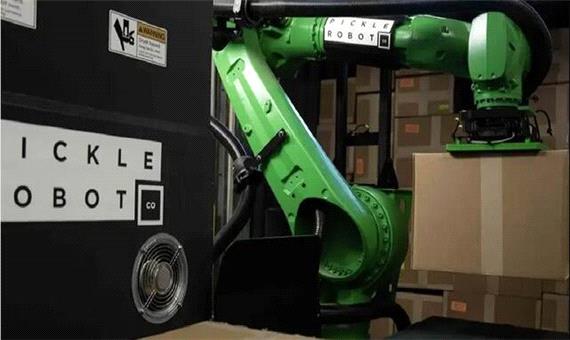 رباتی که کارگران را نجات می‌دهد