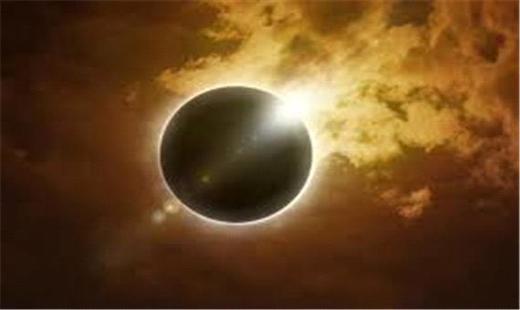 «خورشیدگرفتگی یا کُسوف / Solar eclipse» چه زمانی رخ میدهد ؟