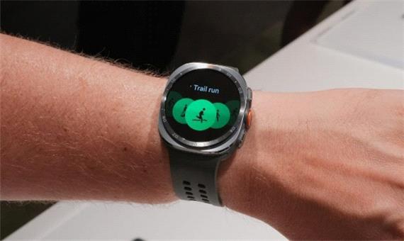 سامسونگ قابلیت‌های ورزشی Galaxy Watch Ultra 2 را ارتقا داد؛ از دویدن تا غواصی حرفه‌ای