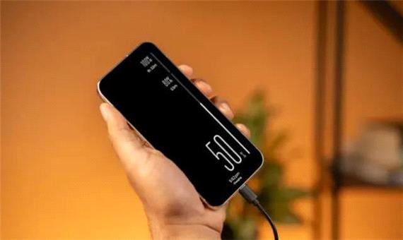 سرعت شارژ گوشی پس از 80 درصد کند می‌شود؛ چرا؟