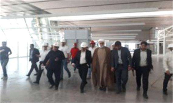 بازدید امام جمعه کیش از پایانه مسافری فرودگاه کیش