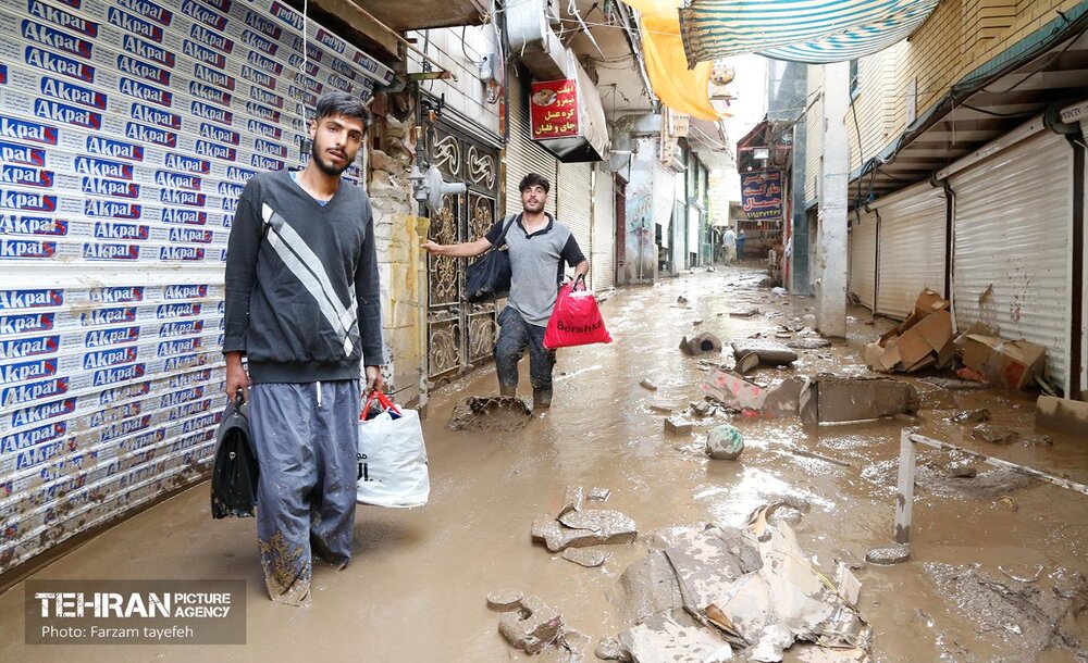 سیاست و بازاریابی