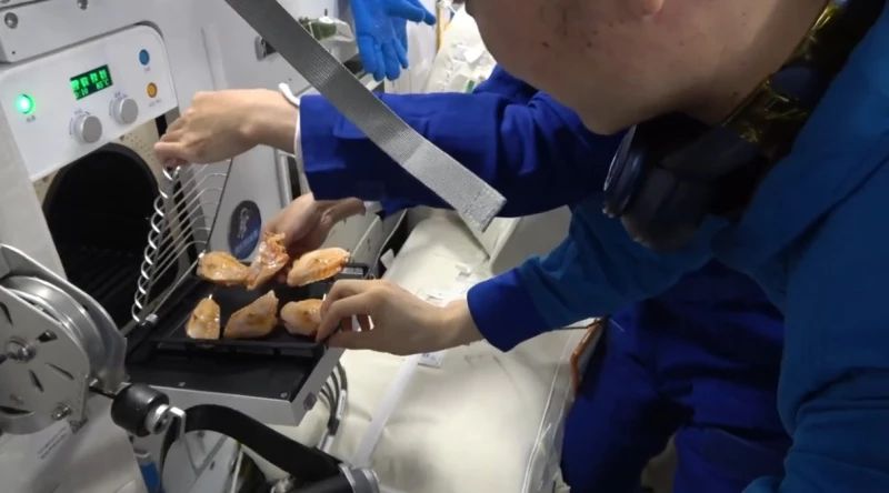 سیاست و بازاریابی