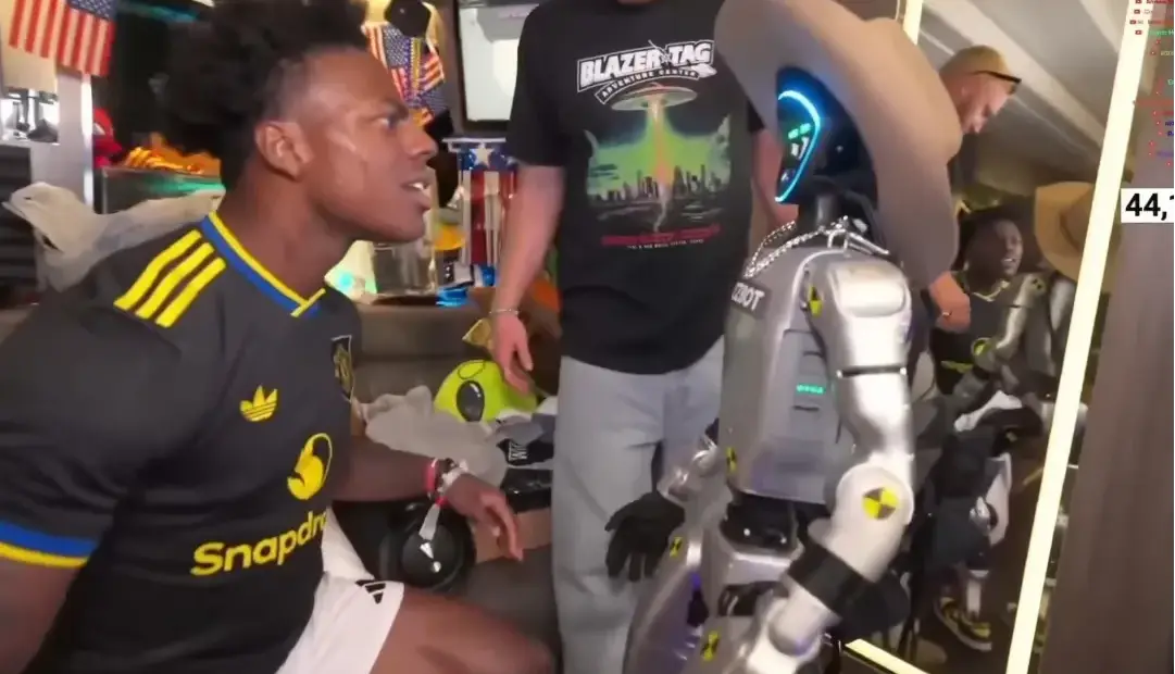 نبرد انسان و ماشین؛ شکایت از یوتیوبر معروف به‌دلیل خفه کردن یک ربات!